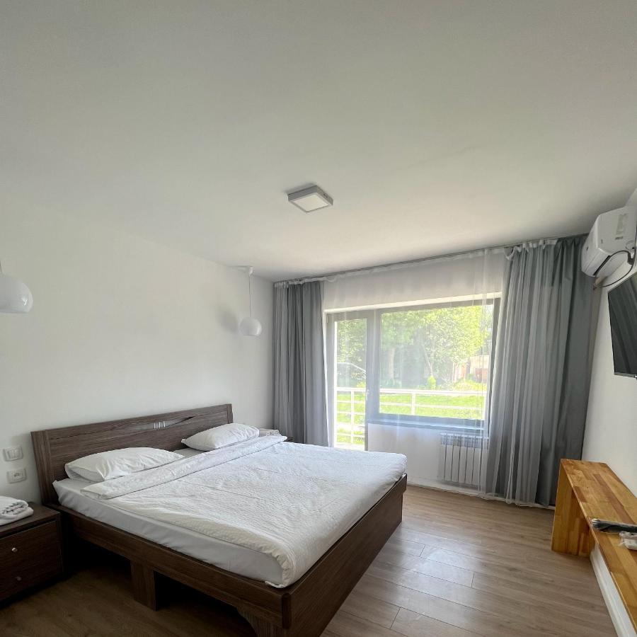 Tourist Hotel 쉼켄트 외부 사진