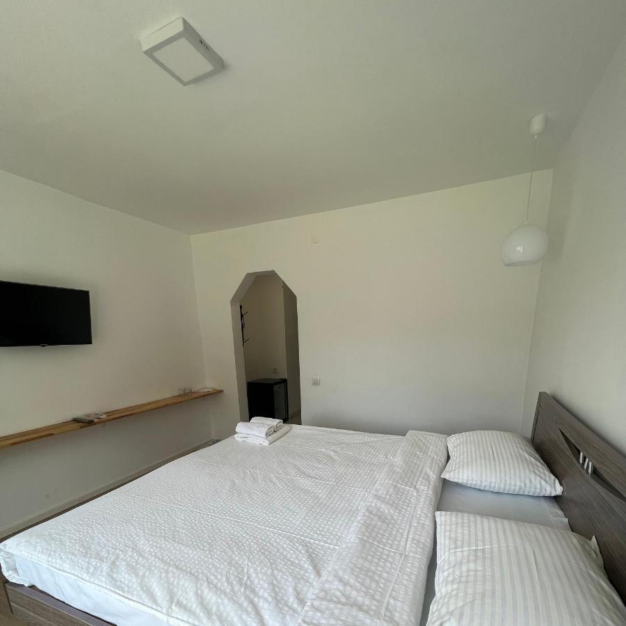 Tourist Hotel 쉼켄트 외부 사진